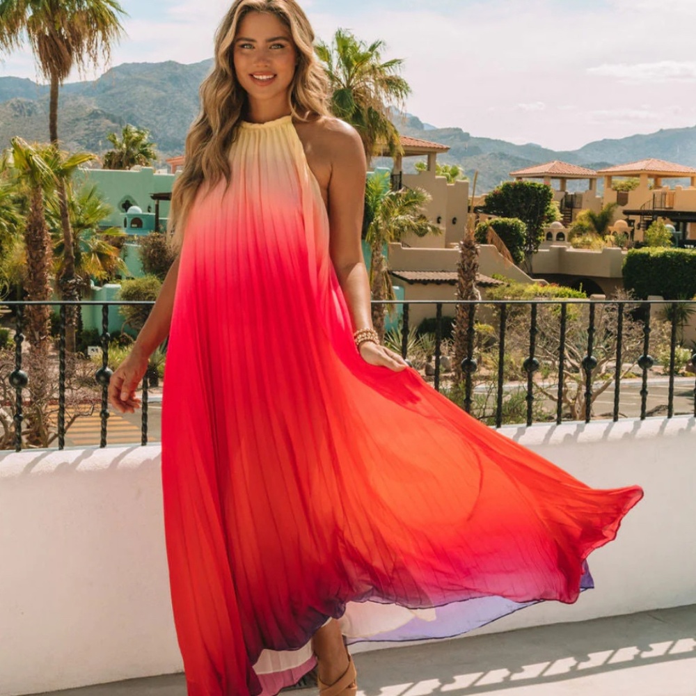 NWOT pleated ombré halter maxi dress